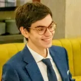 Alexandre - Professor de finanças - Faro