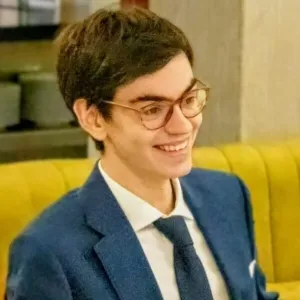 Alexandre - Professor de finanças - Faro