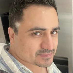 Javier - Profesor de matemática - Santiago