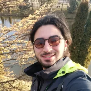 Mert Efe - Felsefe öğretmeni - Eskişehir