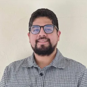 Sebastián - Profesor de lenguaje y comunicación - Concepción