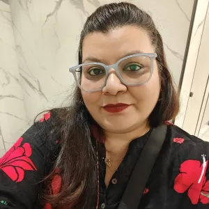Dr Poonam - Mathematics tutor - Bombay