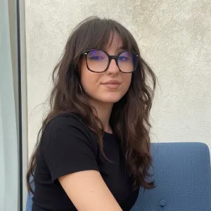Lucy - Prof de français - Aniane