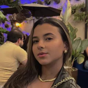 Gabriela - personal trainer - Luis Eduardo Magalhães