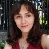 Ece - Biyoloji öğretmeni - İzmir