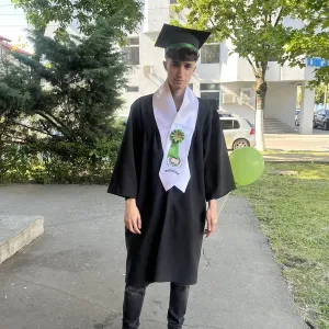 Mihai - Profesor de Engleză - București