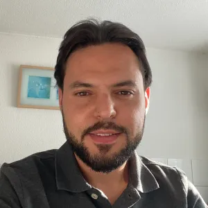 Mesut - Lehrkraft für Mathematik - Zürich