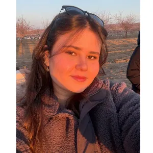 Duygu - Biyoloji öğretmeni - 