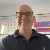 Julio - professeur de mathématiques - Paris
