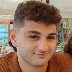 Andrea - Insegnante di aiuto compiti - Napoli