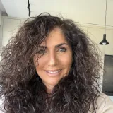 עליזה - מורה לעזרה בשיעורי בית - חוסן