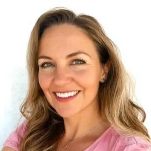 Thea - Singing tutor - Regina