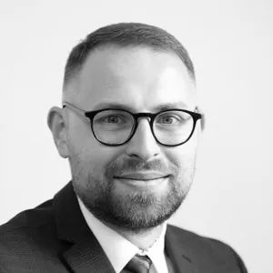 Revi - Economics tutor - London