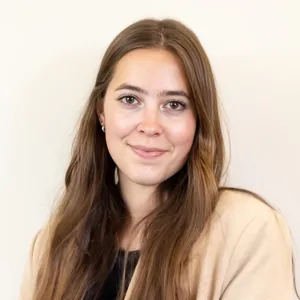 Leila - English tutor - Burnaby