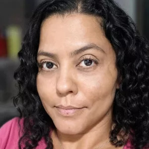 Mireille - Professor de geografia - 