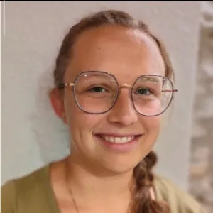 Johanna - Prof d'aide aux devoirs - Troistorrents