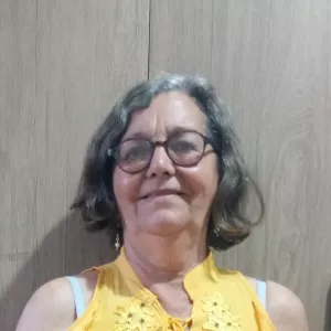 Ana Vivian - Professor de espanhol - 