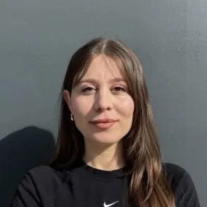 Ayşe - Özel eğitim ihtiyaçları öğretmeni - 