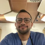 Anwar - profesor de enfermería - Mérida