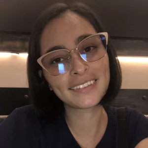 Laura - Professor de espanhol - Camaçari