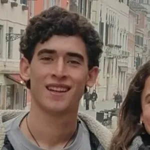 Agustín - Profesor de matemática - Santiago