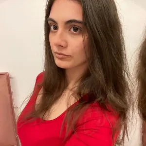 Monica - Profesor de matematică - București