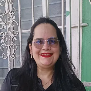 Katherine Meribeth - Profe de química - Bocas del Toro