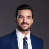 Pedro - prof de Finanzas - Santo Domingo