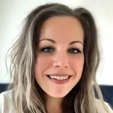 Asha - Singing tutor - Gold Coast