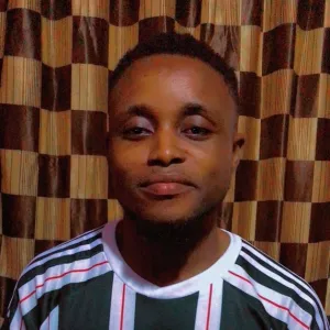 Akinyemi - Piano tutor - Lagos