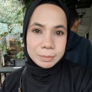 Humaira - Business studies tutor - Malacca