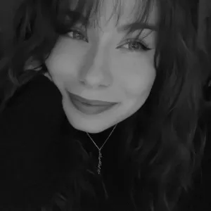Alessia - Insegnante di aiuto compiti - Aprilia