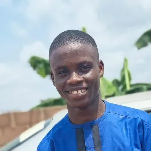 Victor - Biology tutor - Shagamu