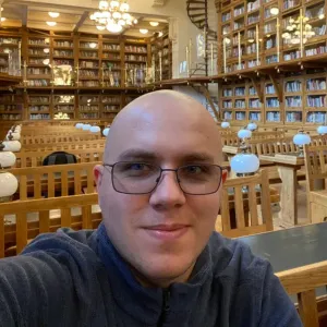 Claudiu - Profesor de matematică - București
