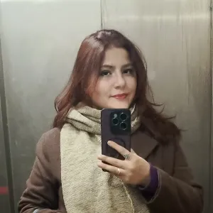 Fatma - Türkçe öğretmeni - 