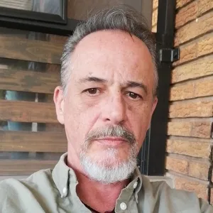 Neill - Basic computer skills tutor - Randburg