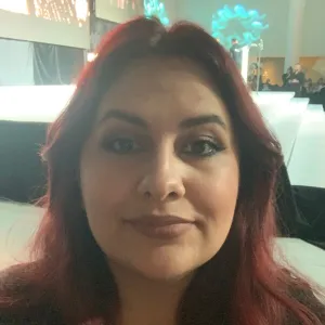 Iasmina - Profesor de informatică școlară - Timișoara