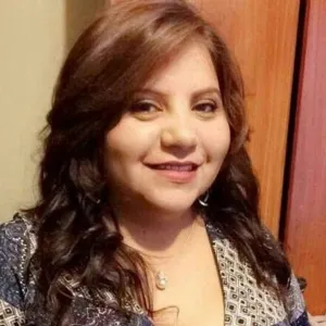 Johana - Profe de finanzas - Quito