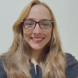 Izabella - Prof de medicina - Brasília
