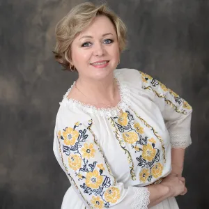 Зіміна-Яценко Ірина - викладач вокалу - Мукачево