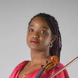 Indira Johana - Profe de violín - Santa Lucía