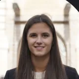 Luane - professeur de law - Lille