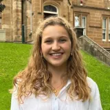 Lucy - Guitar tutor - Sydney