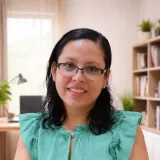 Mariela - prof de Marketing - Sonsonate