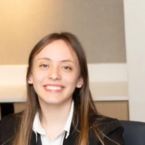 Maria De Los Milagros - Profe de derecho constitucional - Buenos Aires