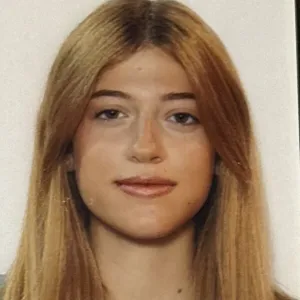 Camille - Insegnante di aiuto compiti - Poggiomarino