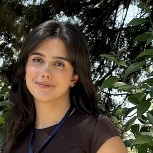 Romina - İngilizce öğretmeni - 