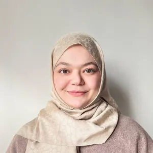 Sinem - Din kültürü ve ahlak bilgisi öğretmeni - 