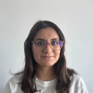 Raluca-Ștefania - Profesor de limba română - București