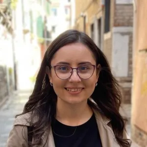 Diana - Profesor de matematică - Bistrița